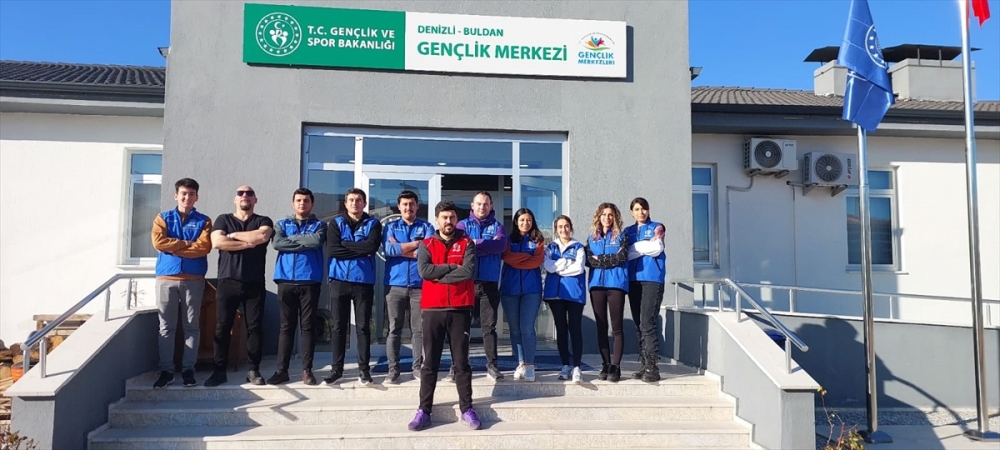 Buldan Gençlik Merkezinden yaklaşık 1200 öğrenci yararlanıyor