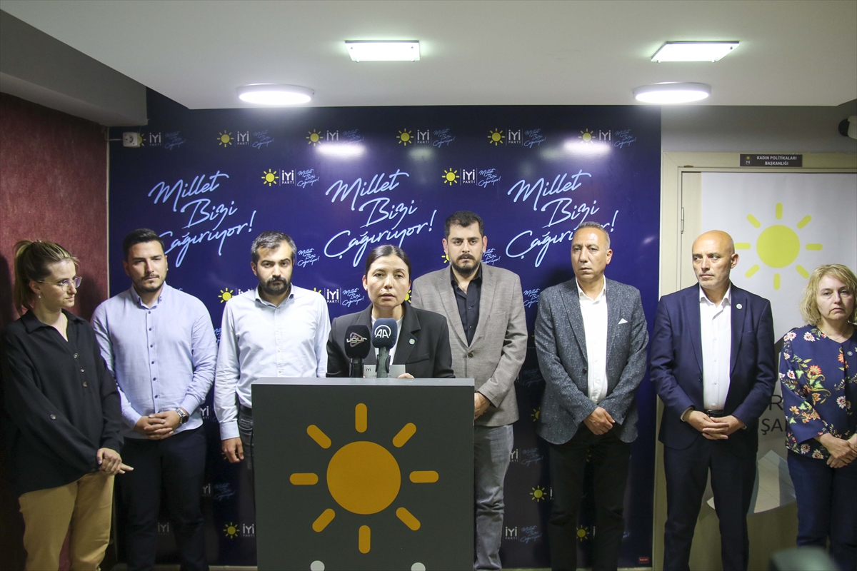 İyi Parti Uşak İl Başkanından, İstifa Eden Üyelerine Zehir Zemberek Sözler..!