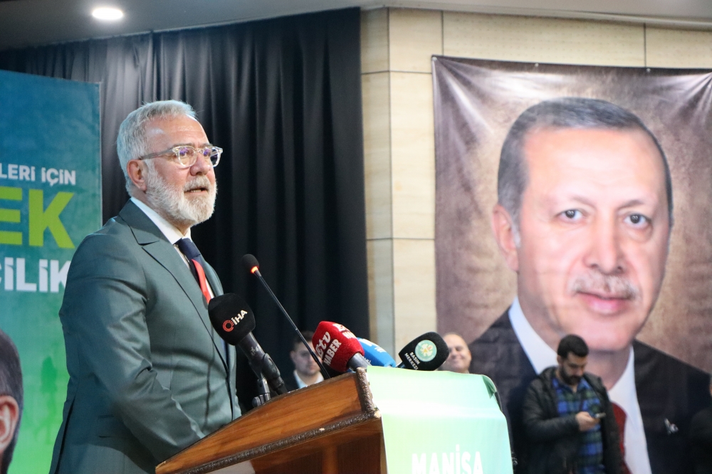 AK Parti'nin Manisa'daki ilçe belediye başkan adayları açıklandı
