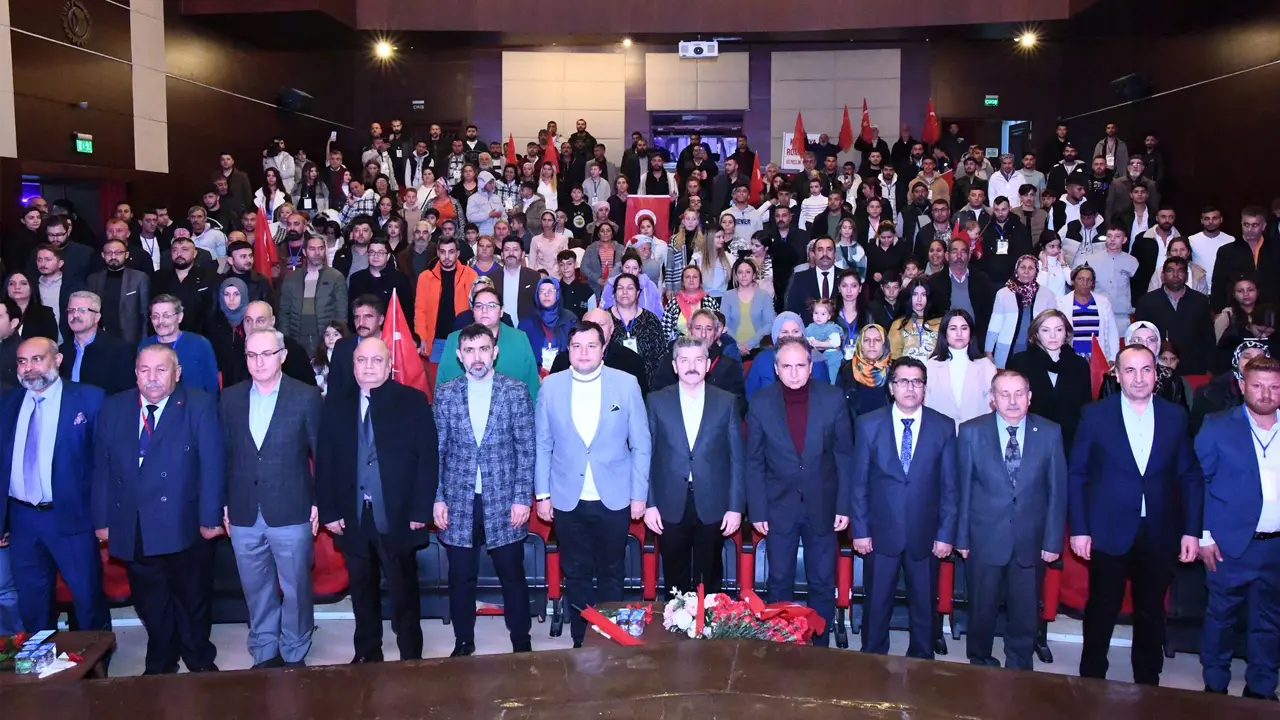 Uşak'ta Romanlar İle Milli Birlik Buluşması