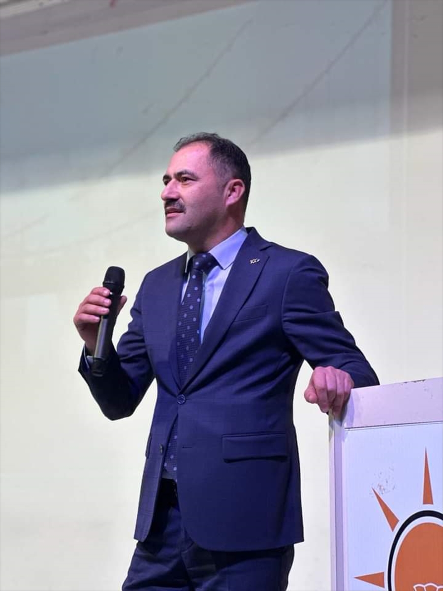 AK Parti Demirci Belediye Başkan adayı Erkan Kara projelerini anlattı