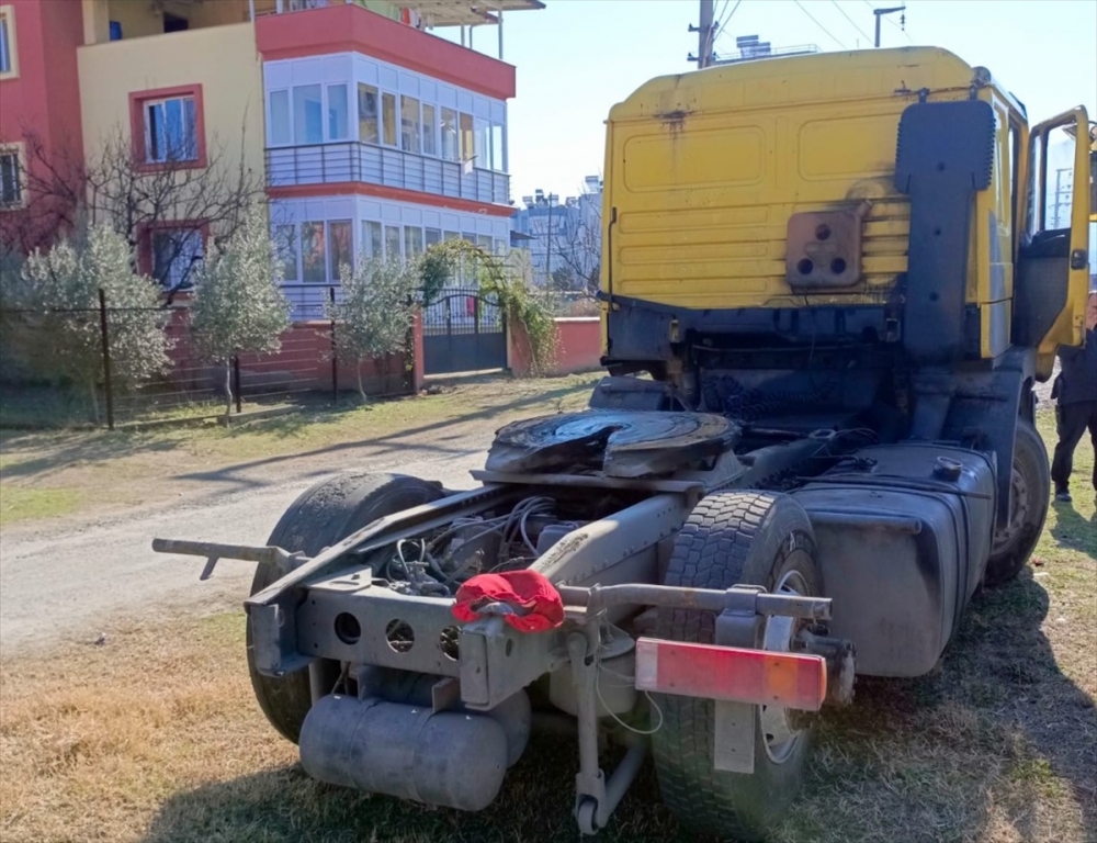 Kocaeli'de Çalınan Tır Salihli'de Bulundu