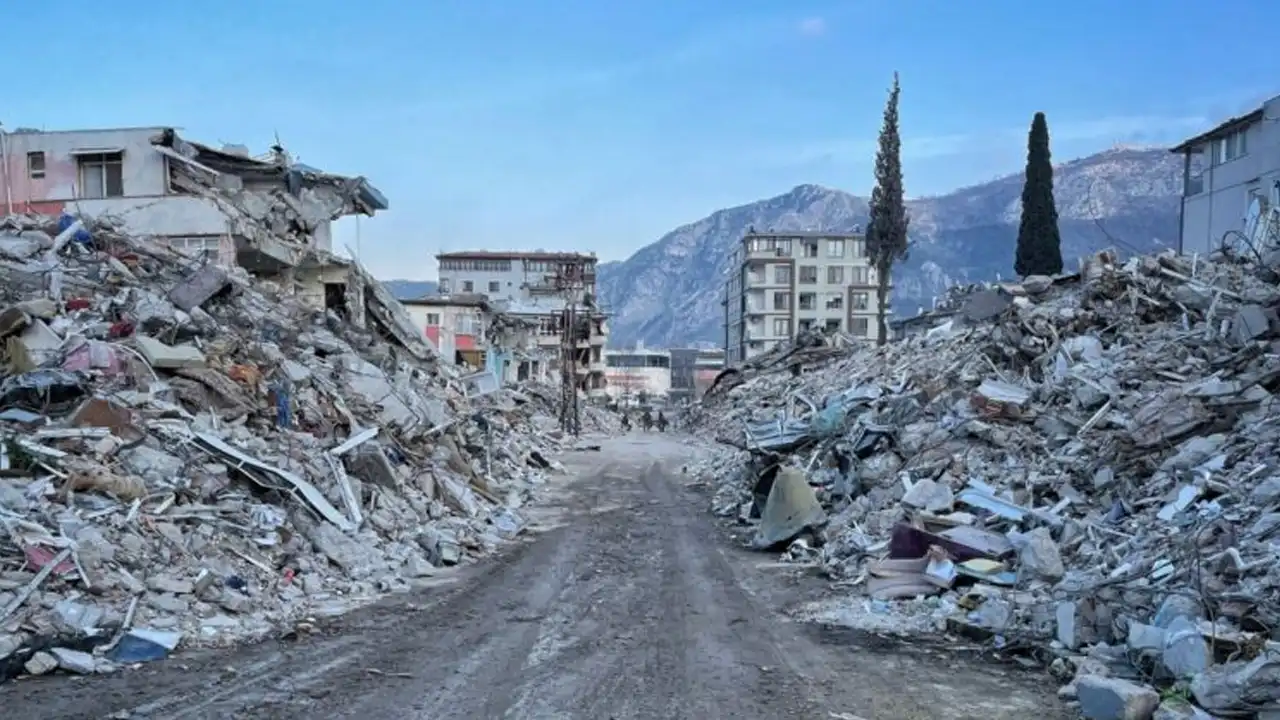 Hafif yapıların deprem kuşağında kullanılması yıkımı azaltıyor