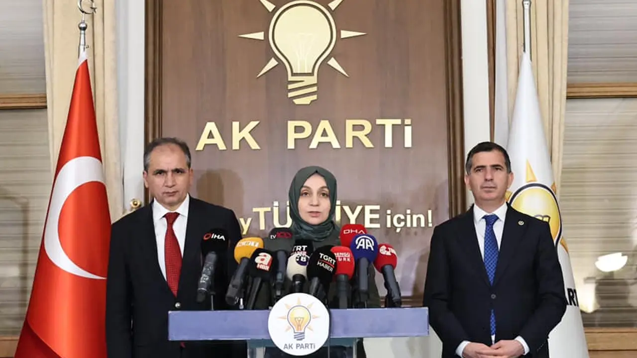 Ak Parti Uşak Milletvekili Güneş Kanun Değişikliğini Basın Mensupları İle Paylaştı