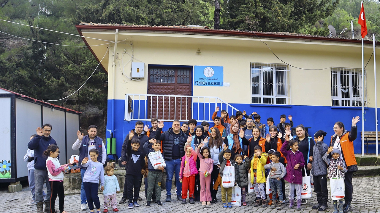 Genç Kuşak Samandağlı Çocukları Gülümsetti