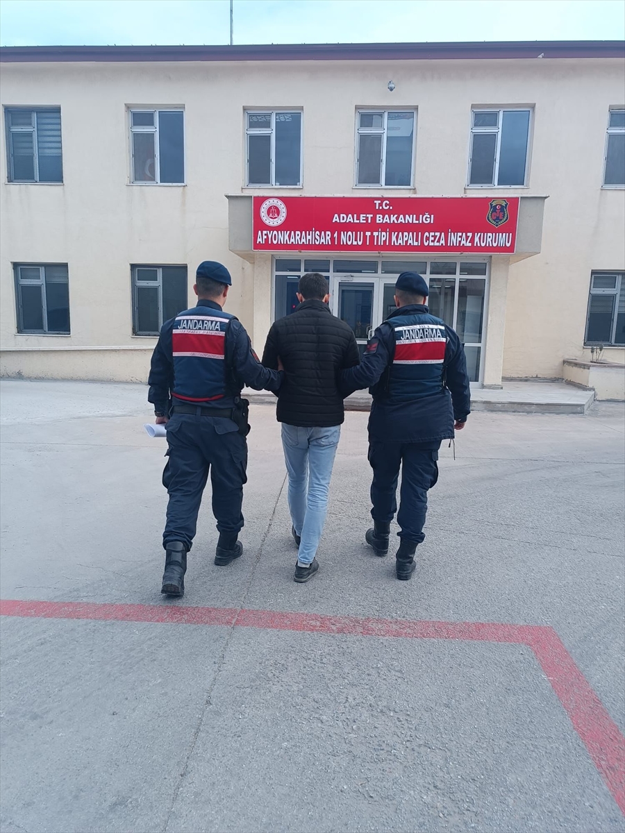 Afyonkarahisar'da Kaçak 2 Hükümlü Yakalandı