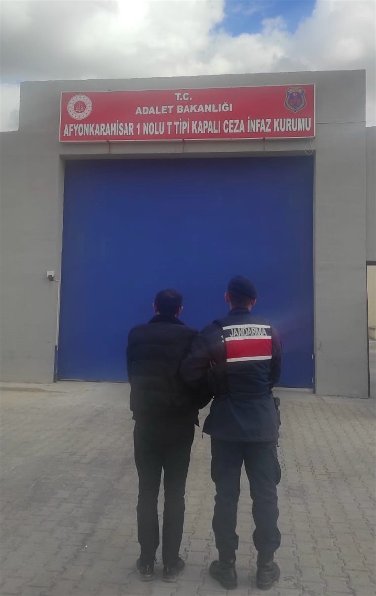 Afyonkarahisar'da 3 firari hükümlü yakalandı