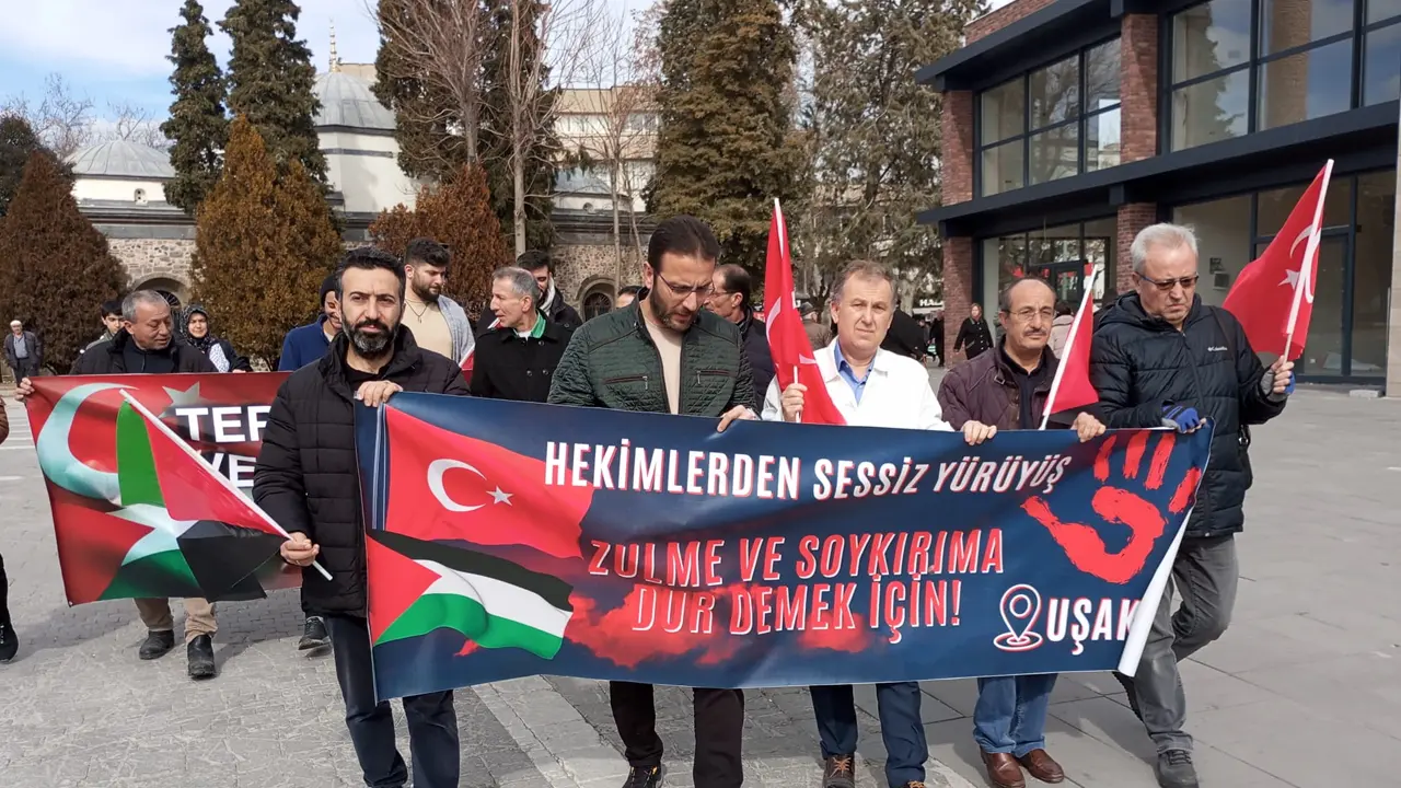 Uşaklı Doktorlar Gazze için Yürüdü