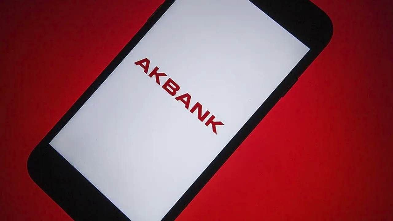 Akbank müşterilerine şubatta alışverişlerinden 14 bin lirayı aşan chip-para kazanma fırsatı