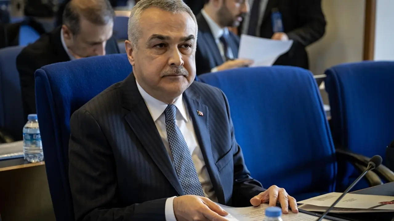 AK Parti Aydın Büyükşehir Belediye Başkan adayı Savaş'tan belediye çalışanlarına ilişkin açıklama