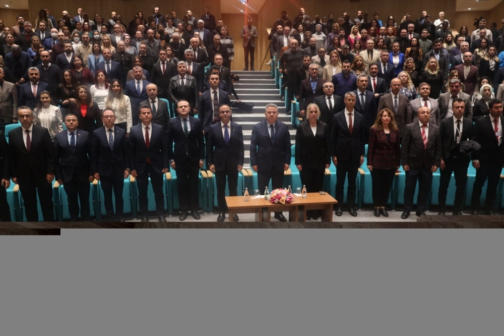İzmir Öğretmen Akademisi çalışmalara başladı