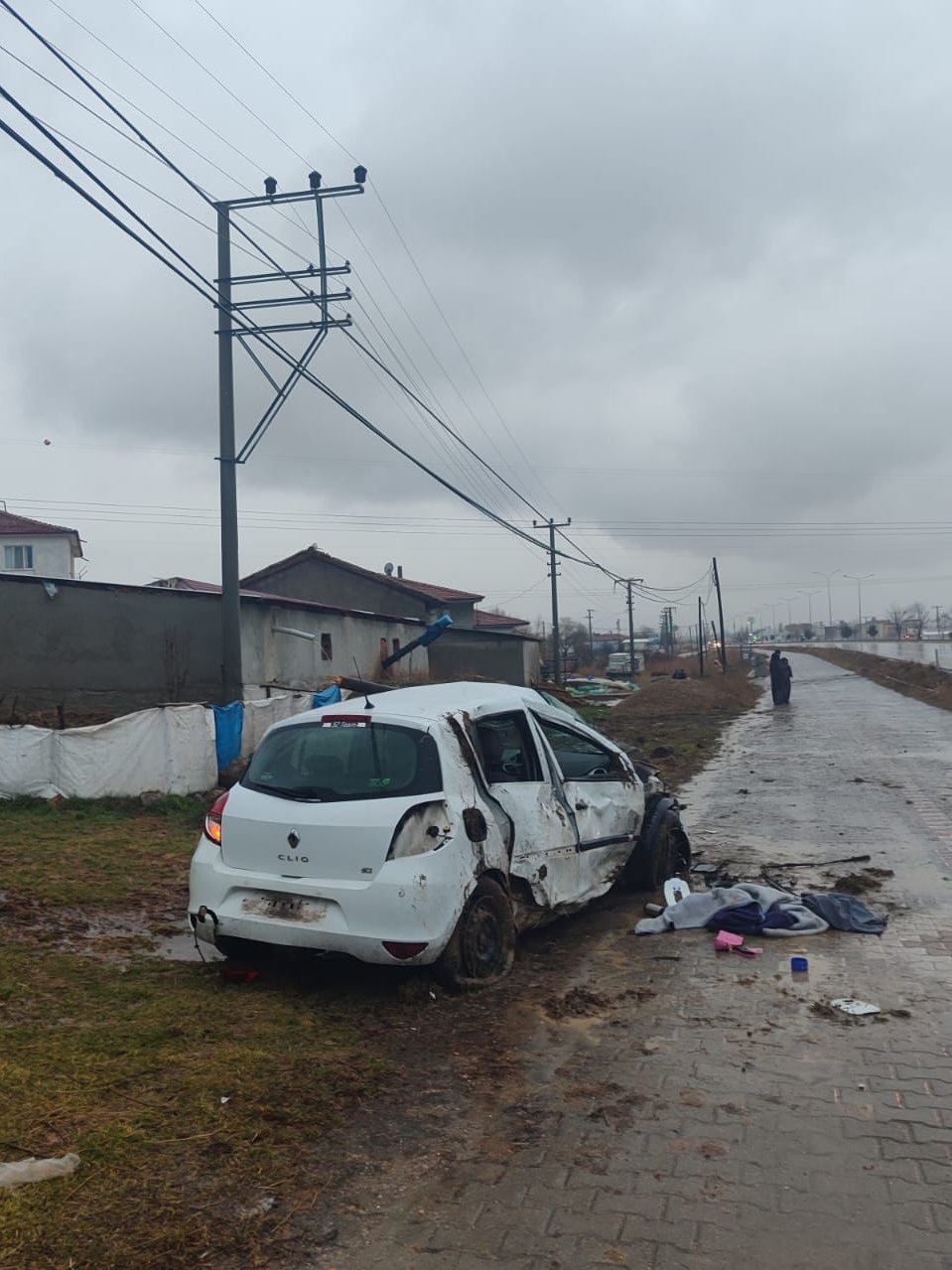 Afyonkarahisar'da Devrilen Otomobilin Sürücüsü D.Ç. Öldü