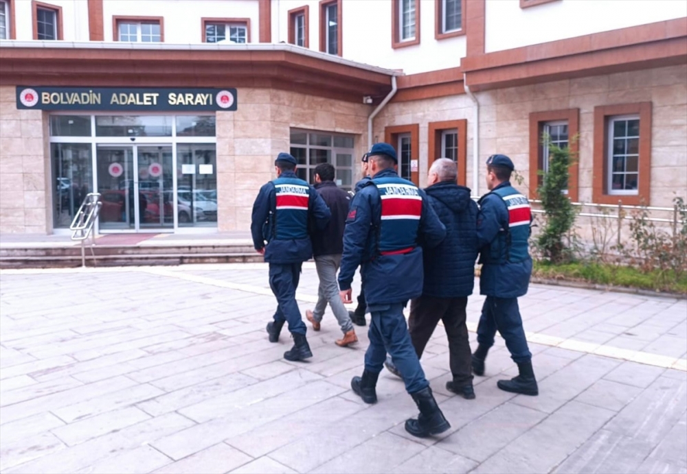 Afyon Bolvadin'de 2 Firari Hükümlü Yakalandı