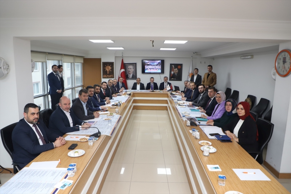 AK Parti Genel Başkan Yardımcısı Erkan Kandemir, Afyonkarahisar'da toplantıya katıldı