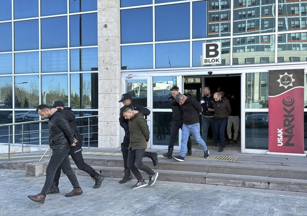 Uşak'ta uyuşturucu operasyonunda 12 tutuklama