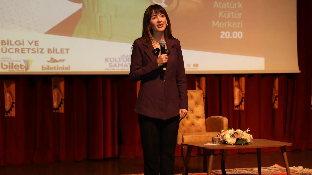 Uşak Belediyesi'nden Bilgi Dolu Akşam: Yakından Kumanda!