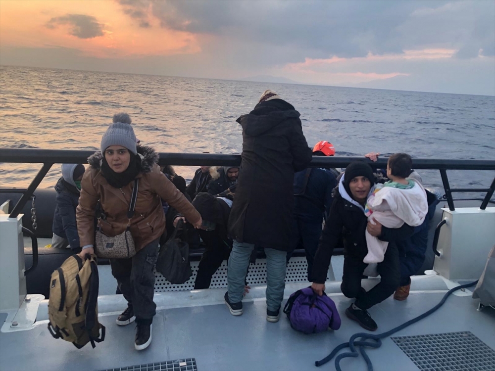 Bodrum açıklarında 32 düzensiz göçmen kurtarıldı