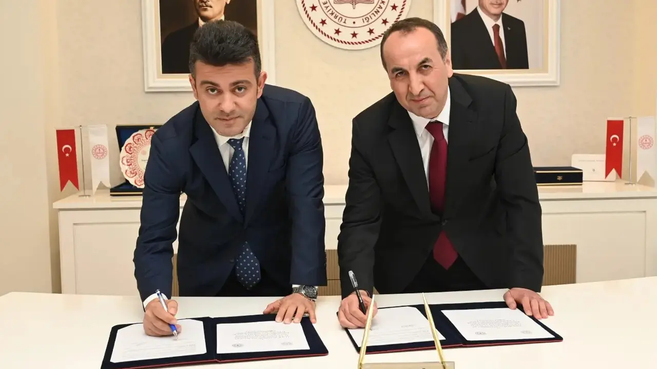 Uşak’ta Eğitim Ve Sağlık Protokolu Yapıldı