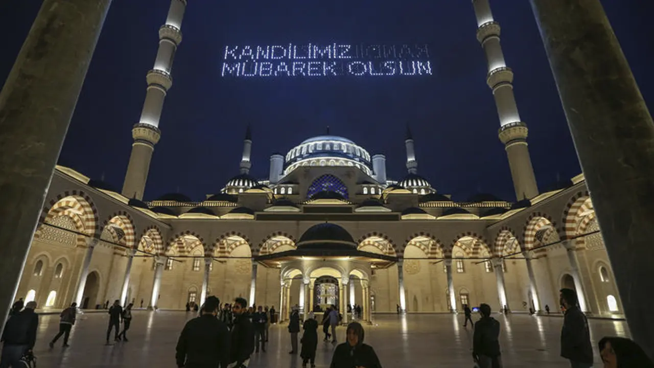 2024 Berat Kandili Ne Zaman? Ayın Kaçında?