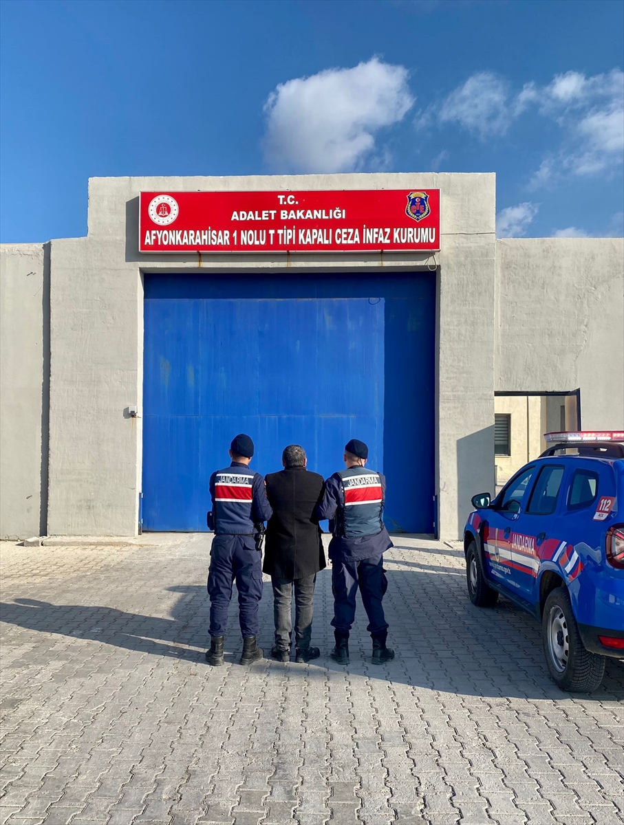 Afyonkarahisar'da firari 2 hükümlü yakalandı