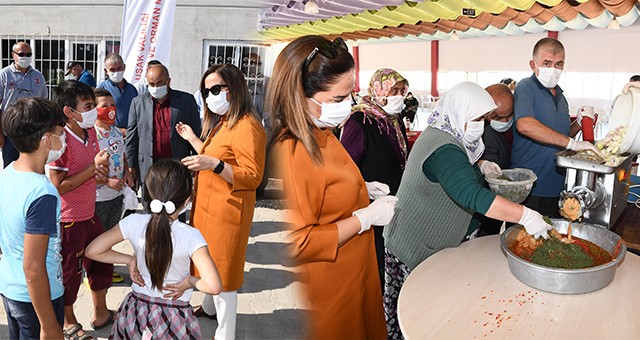 VALİ FUNDA KOCABIYIK ORTAKÖY’DE KÖYLÜLERLE BERABER TARHANA YAPTI