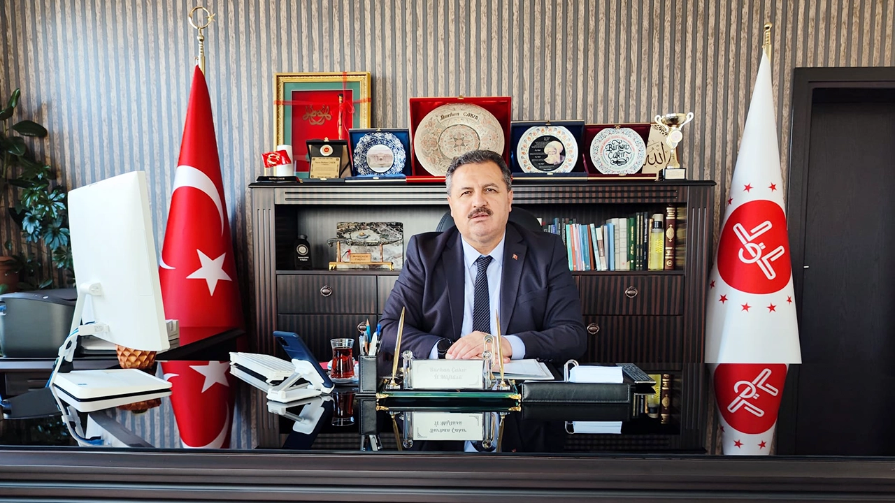 Uşak İl Müftüsü Burhan Çakır'ın Berât Kandili Mesajı