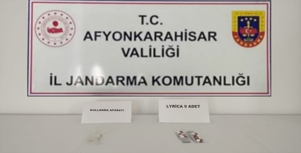 Afyonkarahisar'da uyuşturucu operasyonlarında 4 şüpheli yakalandı
