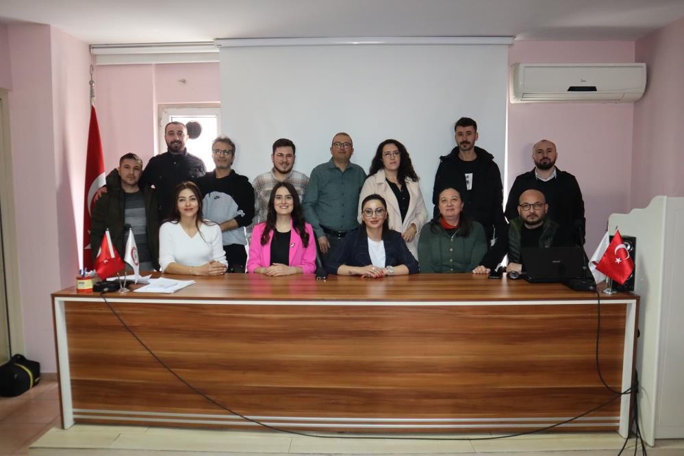 Uşak Eczane Teknisyenleri Başkanını Seçti
