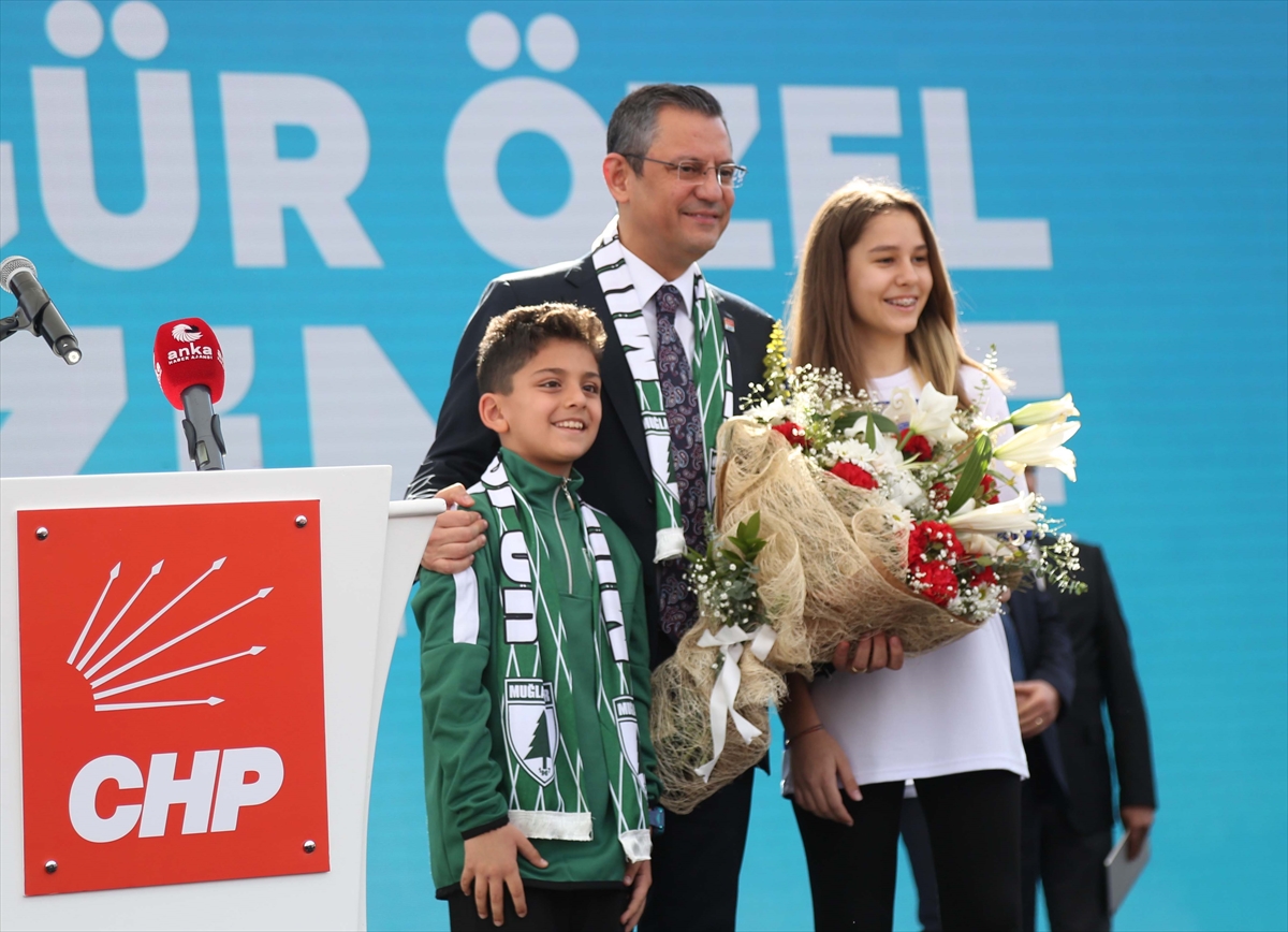 CHP Genel Başkanı Özel, Muğla'da aday tanıtım töreninde konuştu:
