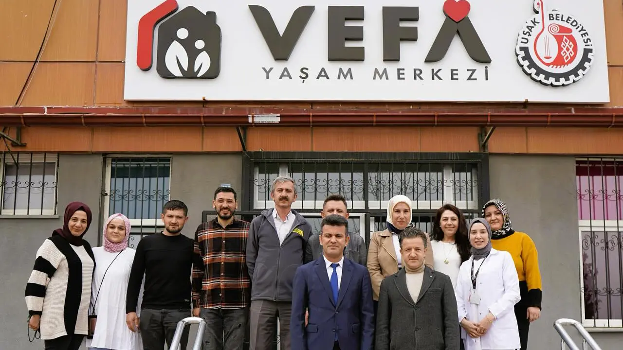 Vefa Yaşam Merkezi Yaş Almış Vatandaşlara Hizmet Veriyor
