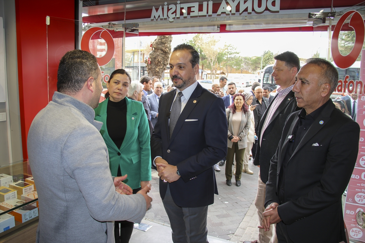 İYİ Parti Sözcüsü Zorlu,  Uşak'ta Bayrağı Çekeceğiz.
