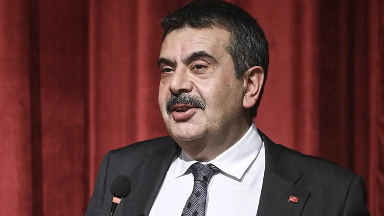 Bakan Tekin, İzmir'de özel eğitim ve rehabilitasyon merkezinin açılışını yaptı: