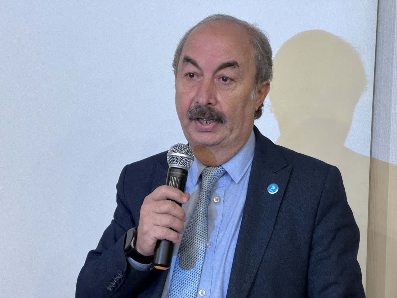 DSP Genel Başkanı Aksakal, İzmir aday tanıtım toplantısında konuştu: