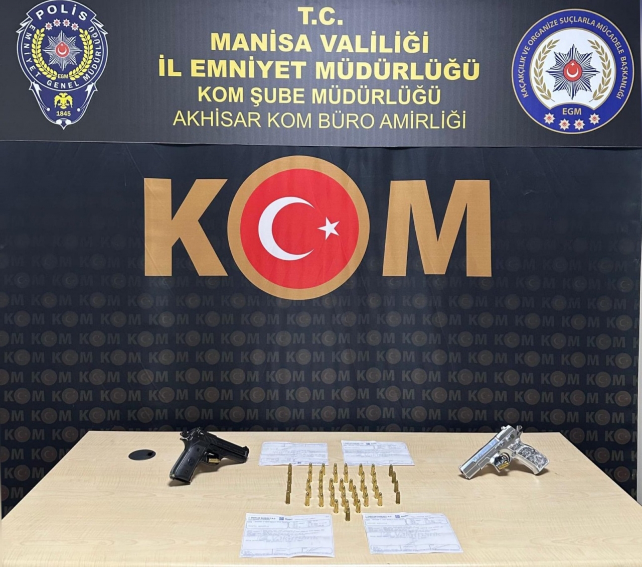 Manisa'da nitelikli yağma iddiasıyla 4 kişi tutuklandı