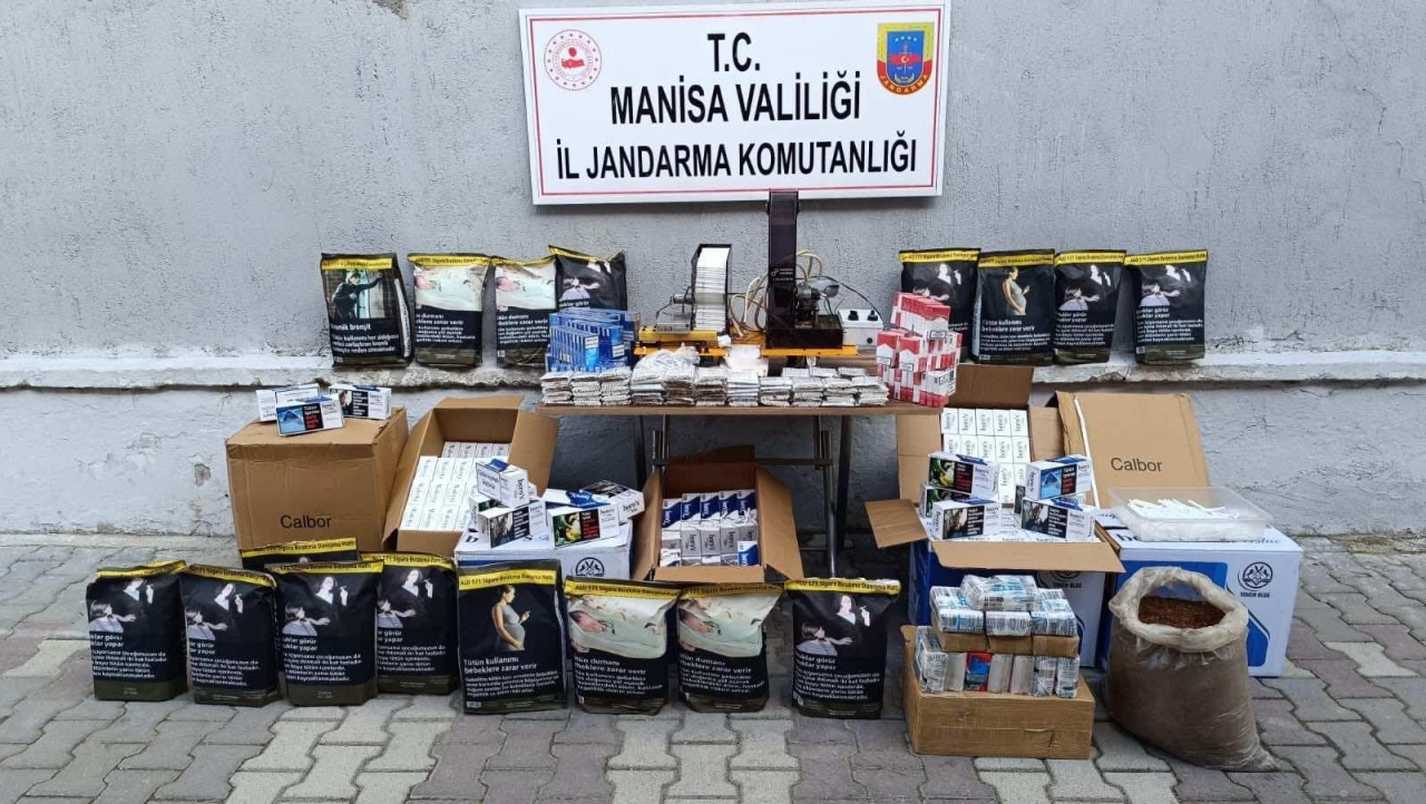 Saruhanlı'da kaçak sigara ve tütün ele geçirildi