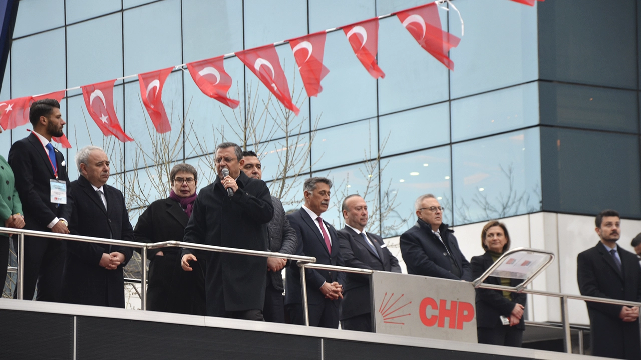 Chp Lideri Özel Uşak’ta Partililerine Seslendi