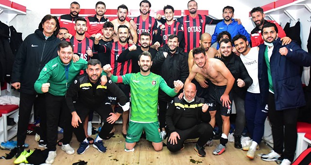 Uşakspor, Deplasmanda 3 Puanı 3 Golle Aldı, 2 .Sıraya Yükseldi