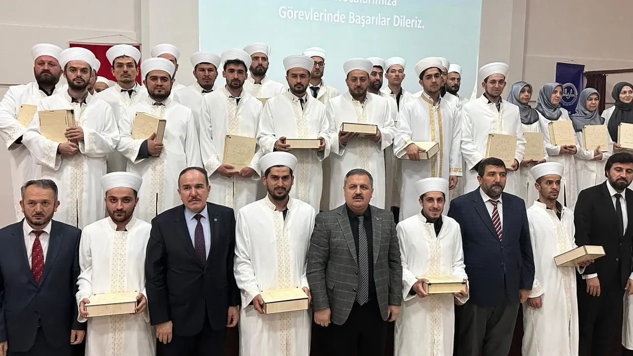 Uşak Müftülüğüne Atanan 33 Din Görevlisi İçin Tören Yapıldı