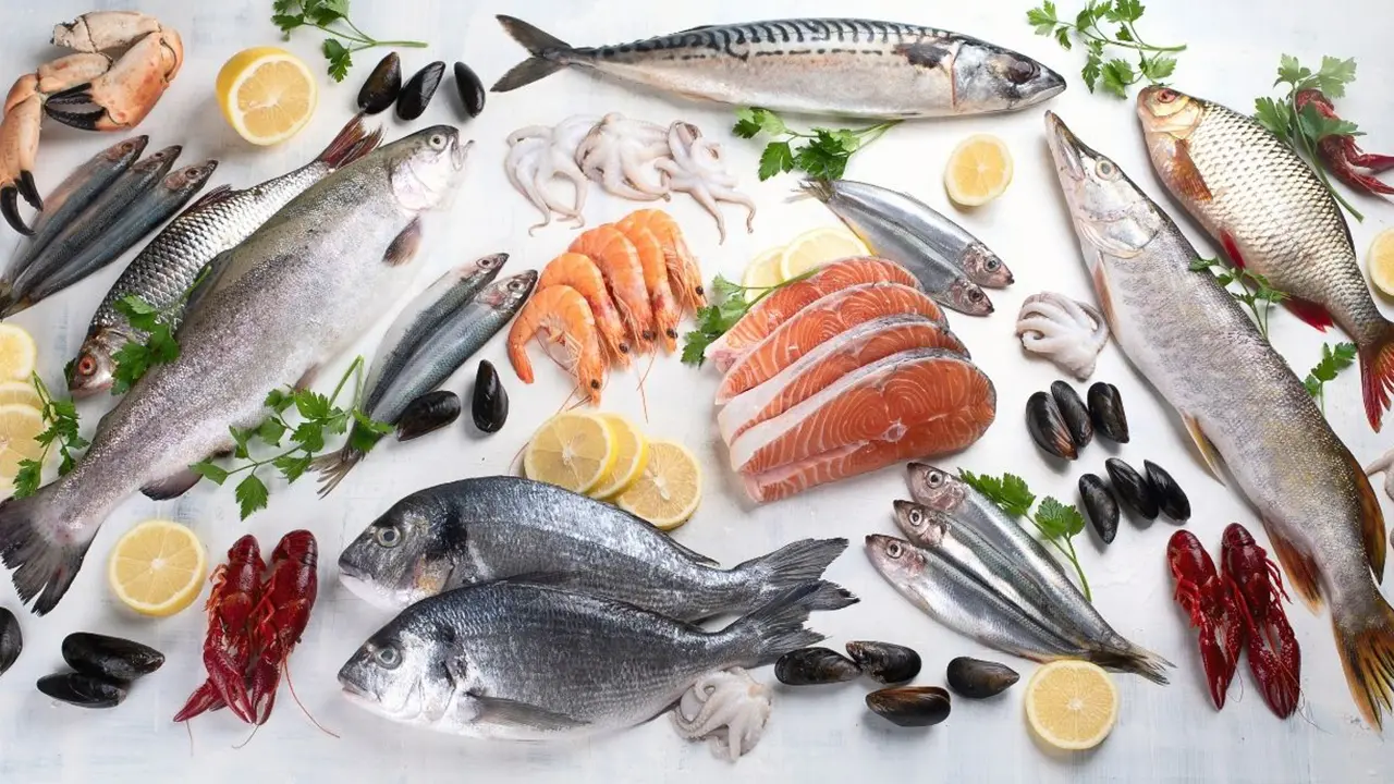 Muğla'da düzenlenen şölende 5 ton hamsi dağıtıldı