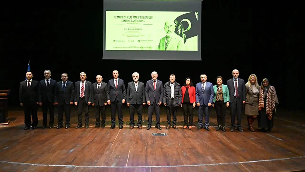İstiklal Marşı Uşak’ta Konferans Oldu