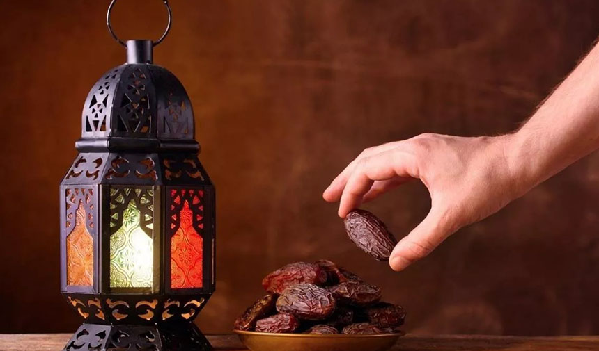Afyonkarahisar Valisi Kübra Güran Yiğitbaşı Mehmetçikle iftar yaptı