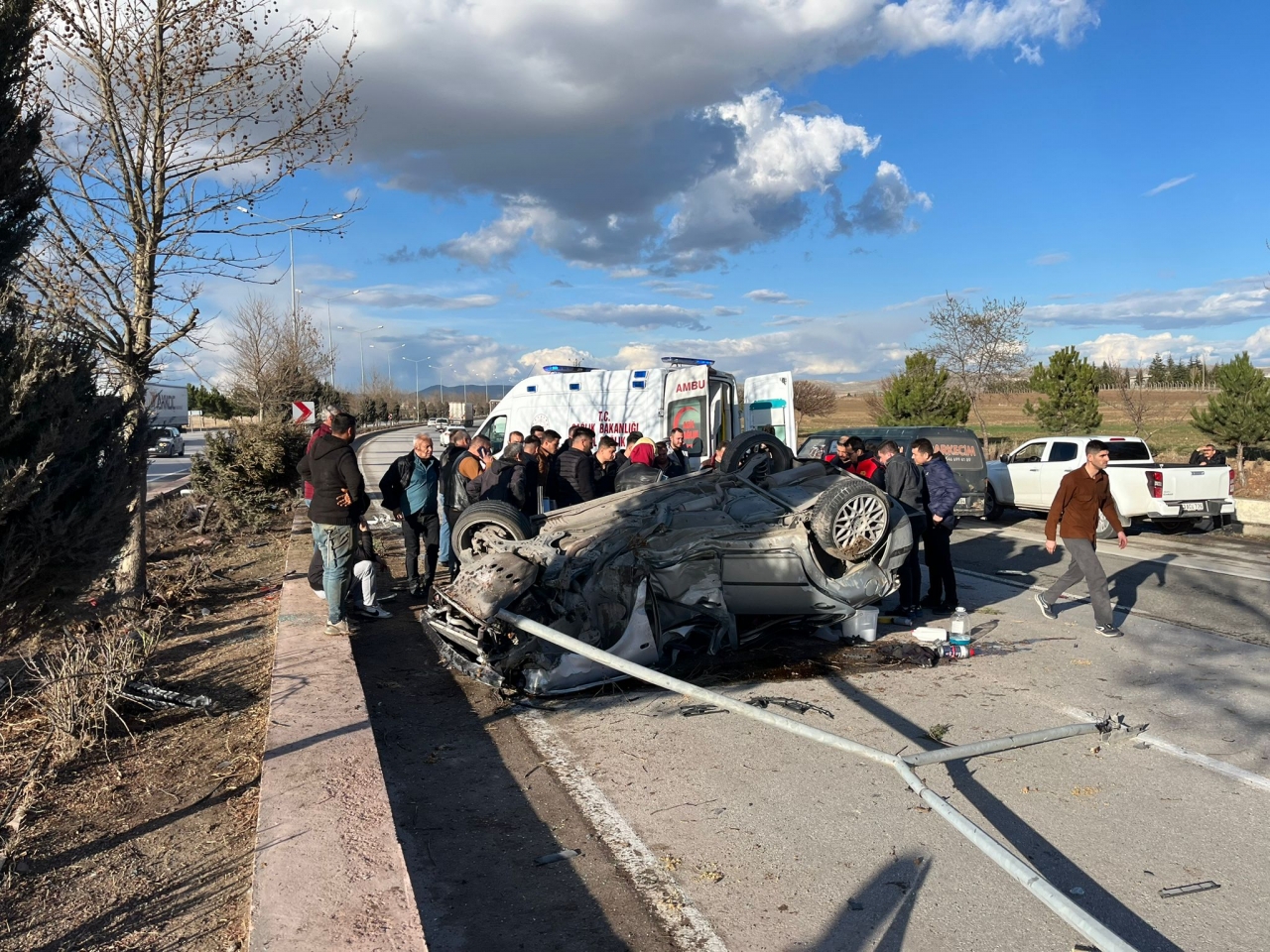 Afyon'da Devrilen Otomobilin Sürücüsü Öldü
