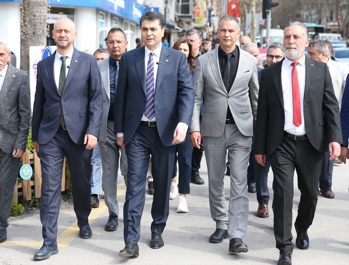 Demokrat Parti Genel Başkanı Uysal, esnafı ziyaret etti