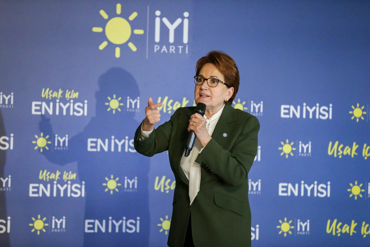 İYİ Parti Lideri Akşener, Uşak'ta İftar Programına Katıldı