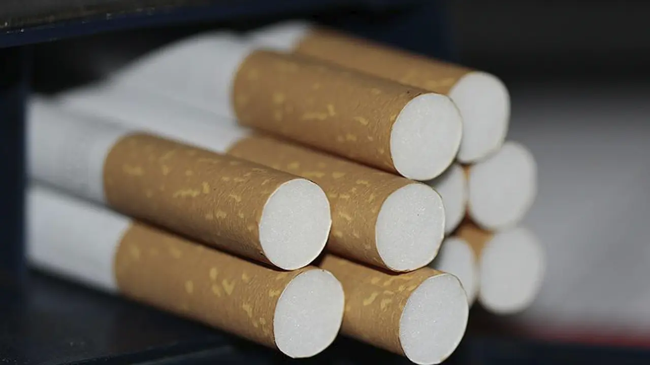 Türkiye'de Sigara Paketleri Değişiyor: Artık Üzerinde Fiyatı Yazacak!