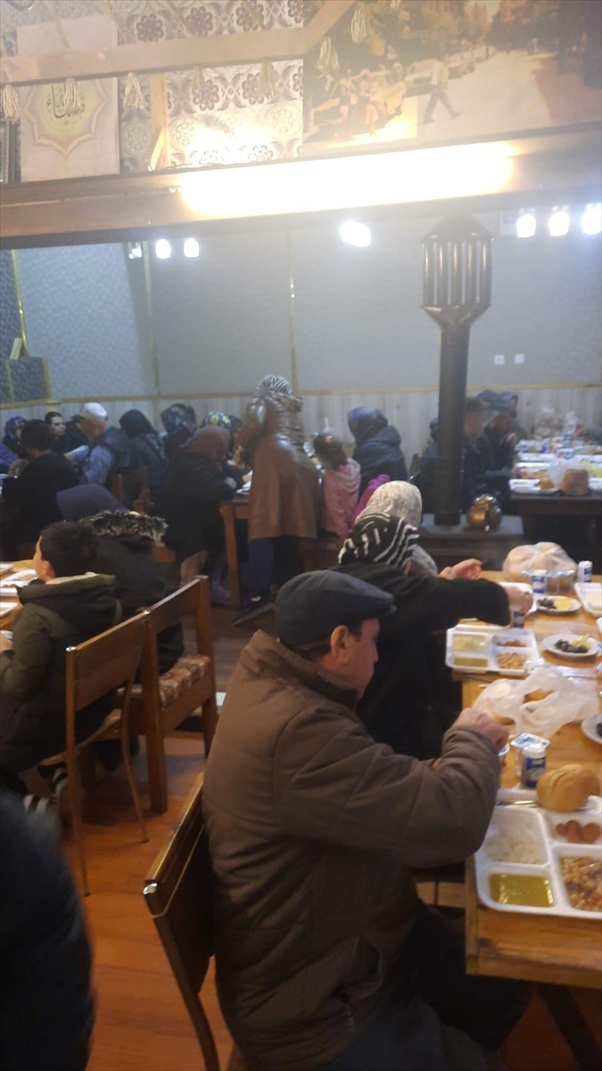 Afyonkarahisar'da Kütahya Vakıflar Bölge Müdürlüğü iftar programı düzenledi