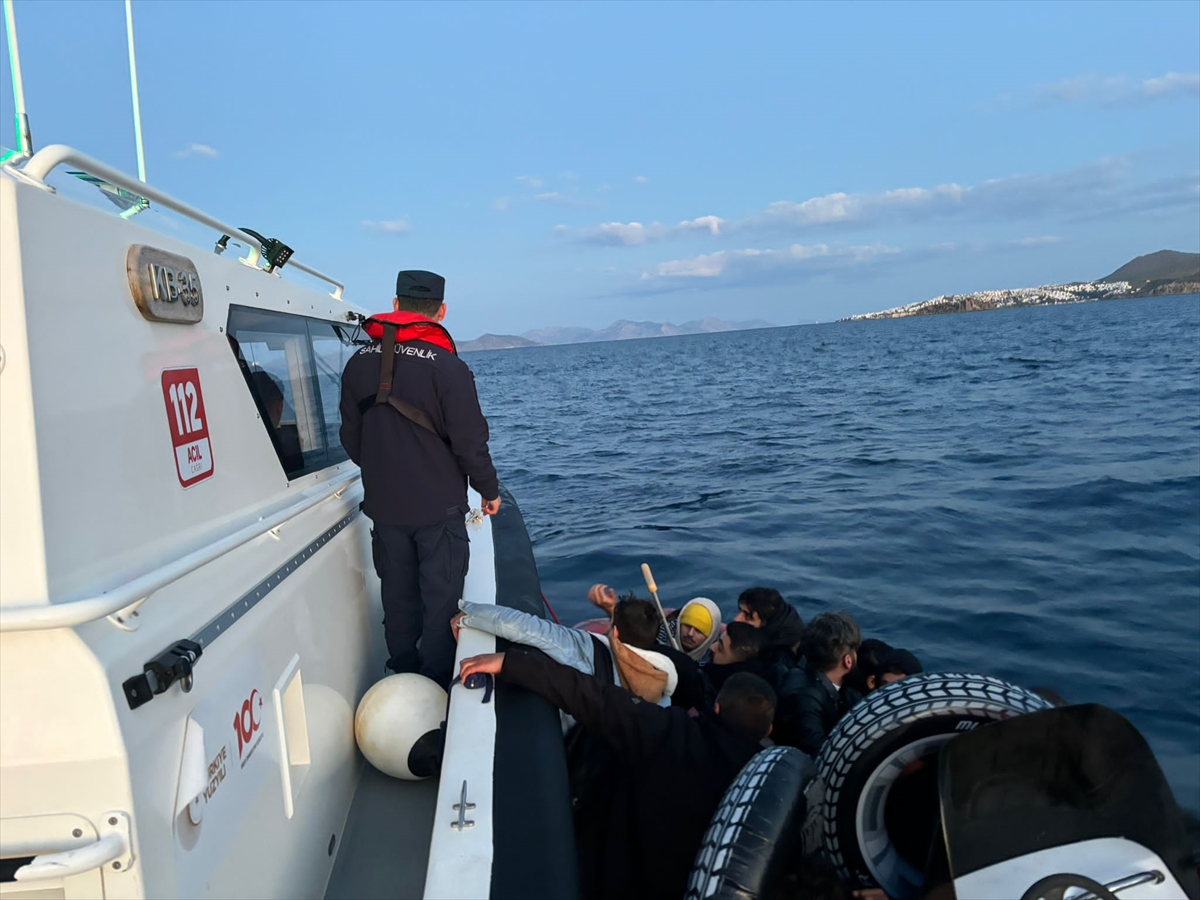 Bodrum açıklarında 92 düzensiz göçmen yakalandı