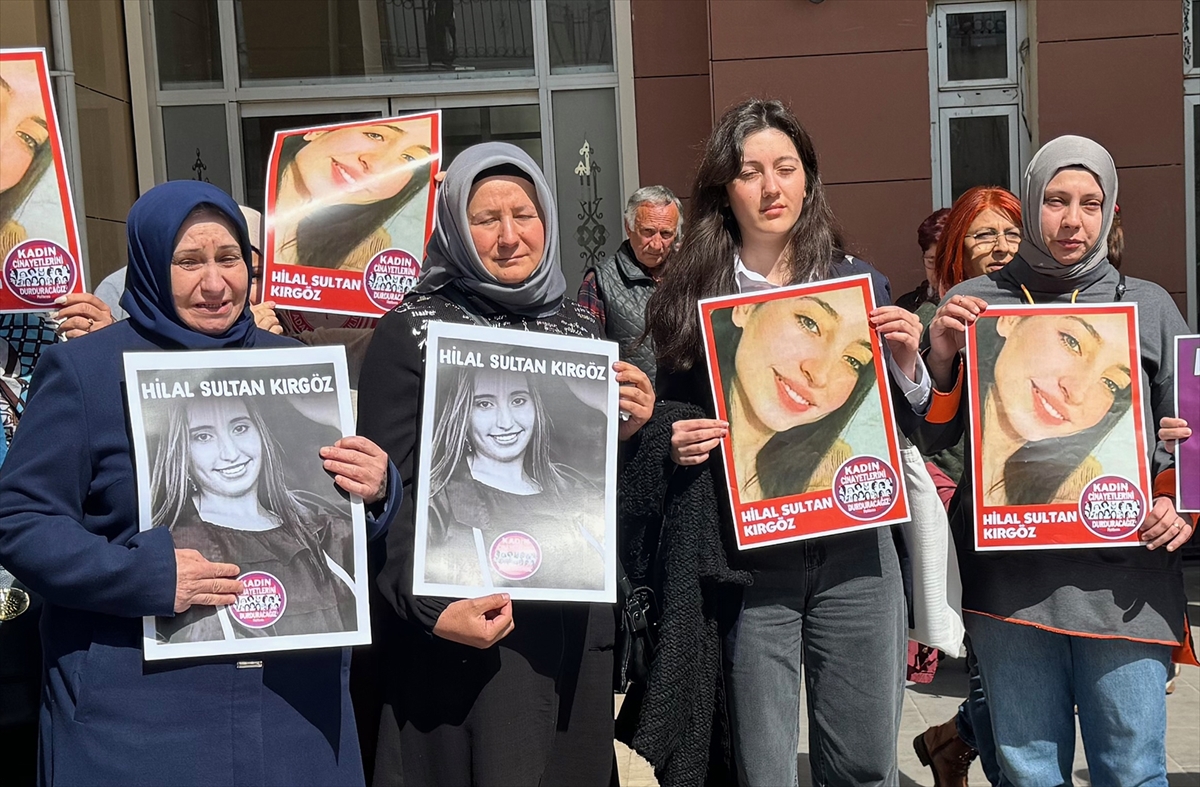 Manisa'da Hilal Sultan Kırgöz'ü Öldürdüğü İddiasıyla Tutuklanan Sanığın Yargılanması Devam Ediyor..