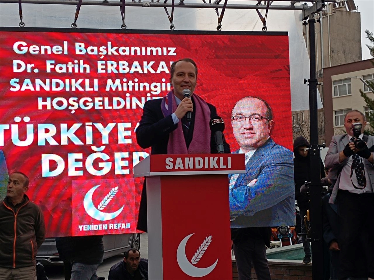 Yeniden Refah Partisi Genel Başkanı Erbakan, Afyonkarahisar'da miting yaptı