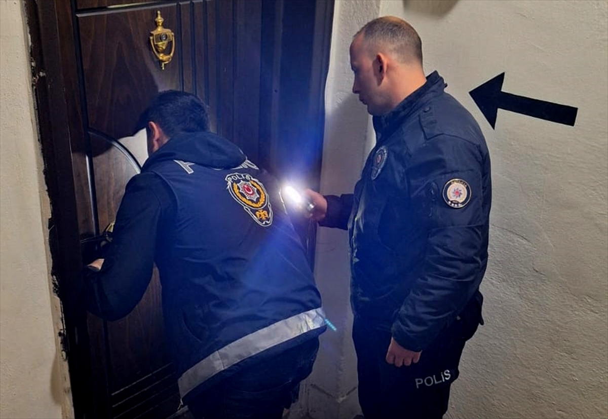 Kütahya'da kıraathane ve dernekler denetlendi